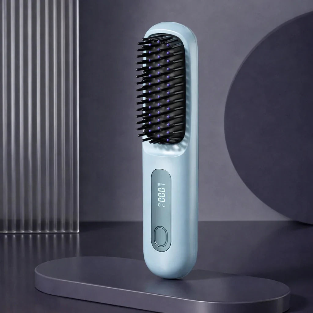 Brosse coiffante chauffante sans fil coloris bleu clair